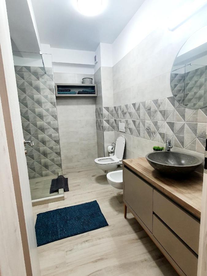 'Just Like Home' Apartment - With Private Parking Place Галац Екстер'єр фото